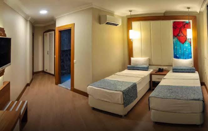 Exelans Otel 3*