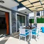 Hisar 1 - 4 Bedroom Holiday Villa In Hisaroenue