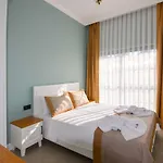 Juglans Suites