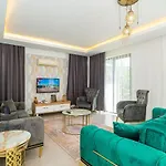 Hisaroenue\'De 4 Yatak Odali Villa-Villa Bahama