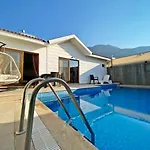 Likya Akik 2+1 Villa, Oezel Havuzlu