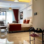 Luxury Apartment In The Cordonn Residence City Center