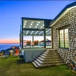 Kalabantia House