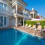 Sunset Beach Club Aqualettings Oyster 5