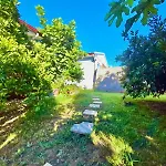 Aloanda House