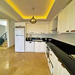 Paris A Villa, Oezel Havuzlu, Fethiye