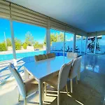 Paris A Villa, Oezel Havuzlu, Fethiye