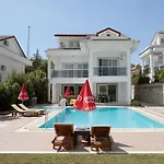 Villa Raya2