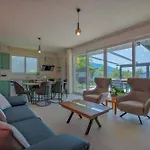 Woynpoint Villa Uzay