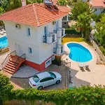 Large Villa With Private Heated Outdoor Pool