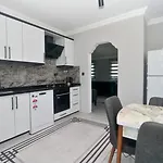 Tetra Clover Suites