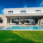 Villa Laser