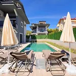 Villa Leon