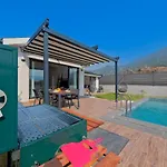Villa Arel House
