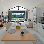 Villa Arel House