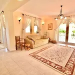 Willow Tree C 3 Nelson Villa