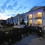 Villa Artemis