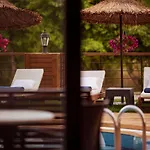 Arwen Hotel