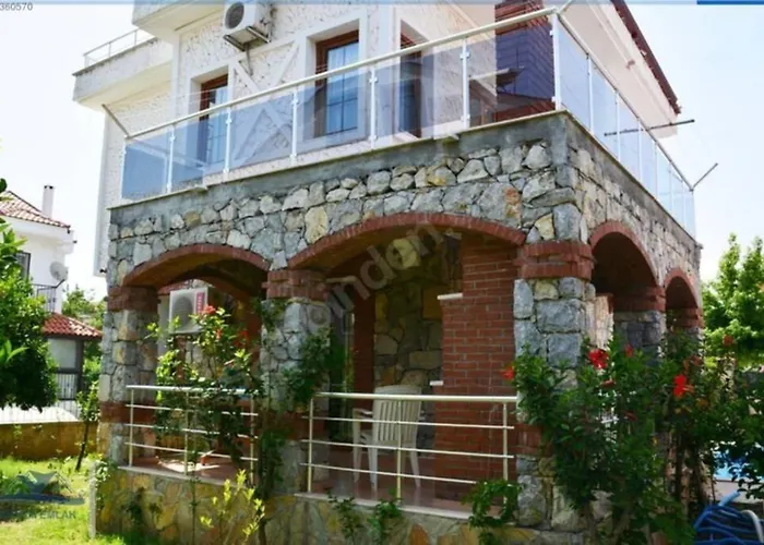 Baris Manco Bulvari Villa