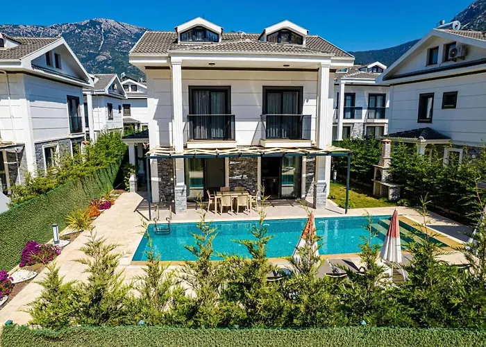 Hisaroenue\'De 4 Yatak Odali Villa-Villa Bahama