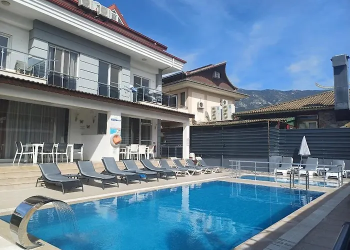 Paddys Apartments, Hisaroenue