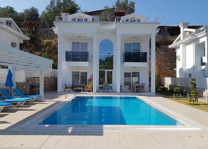 Usan Villa 4 Bedroom Private Villa In Hisaronu