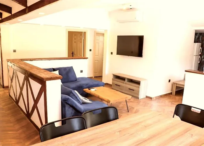 Mulberry Cottage