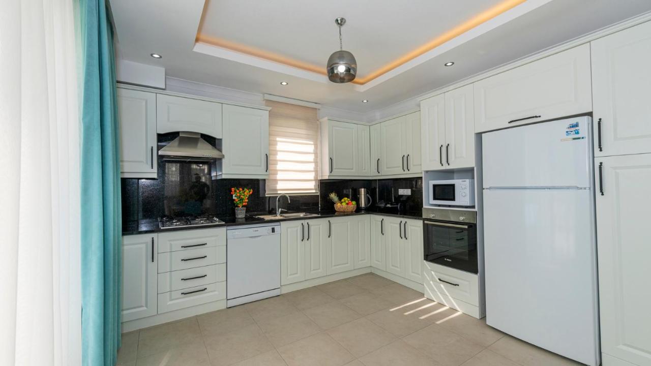 Hisar 1 - 4 Bedroom In Hisaroenue Villa