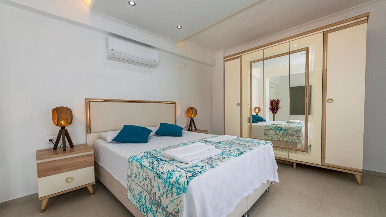 Villa Hisar 1 - 4 Bedroom In Hisaroenue