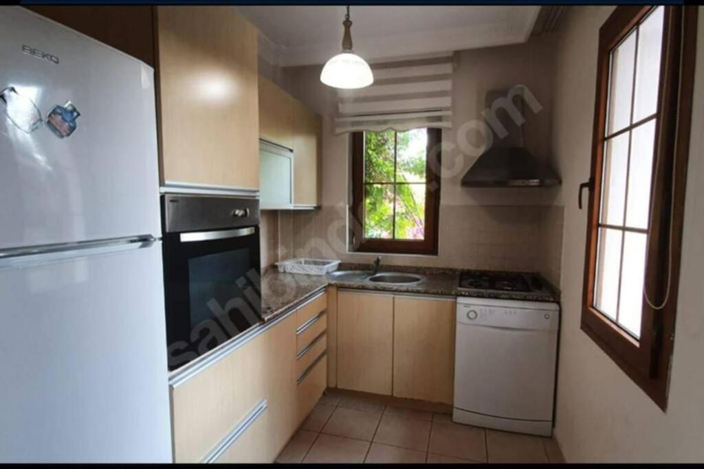 Baris Manco Bulvari Villa Apartment *