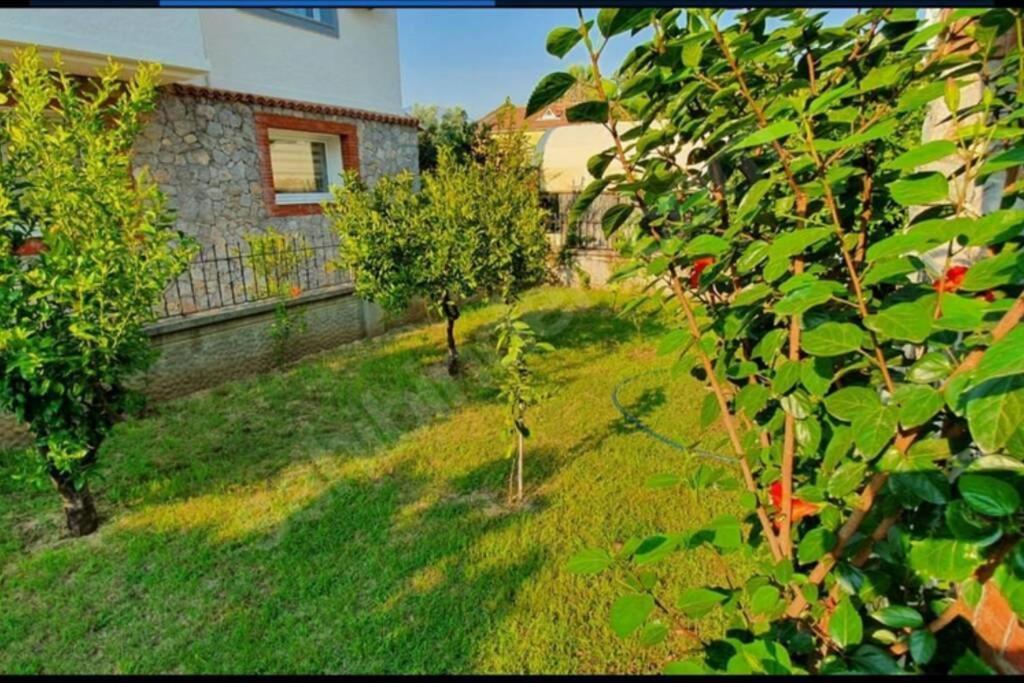 Baris Manco Bulvari Villa *