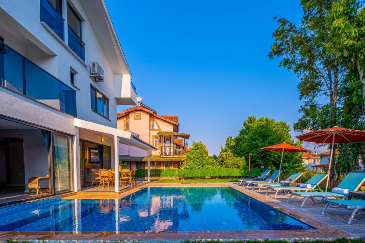 Villa Infinity Lily 2 *