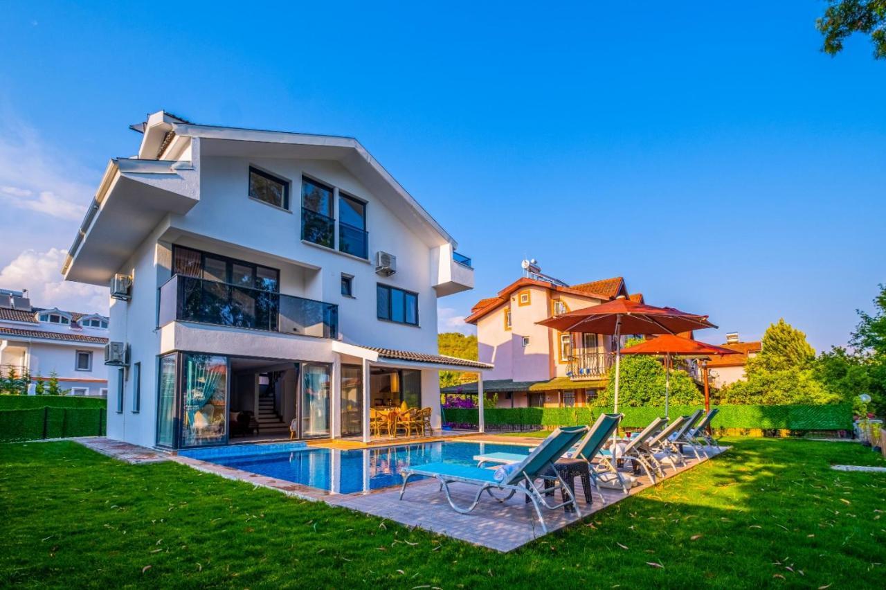 Villa Infinity Lily 2