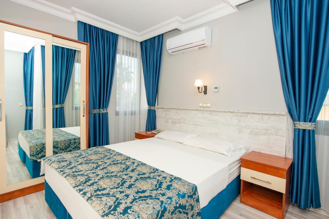 Hotel Golden Moon 3*