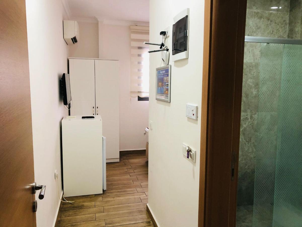 Apart Otel Arti̇m *