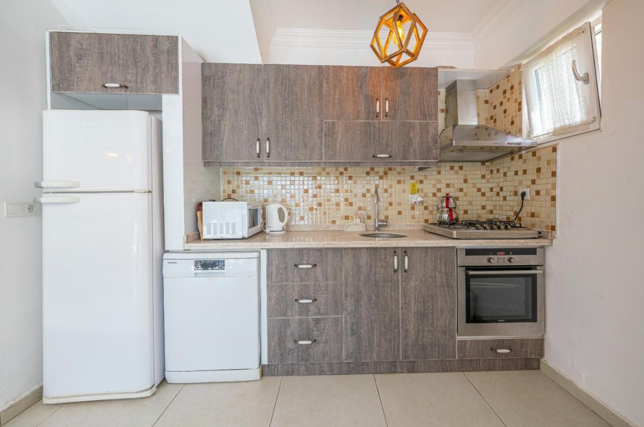 Villa Pine 6, In Hisaroenue, Turkey *