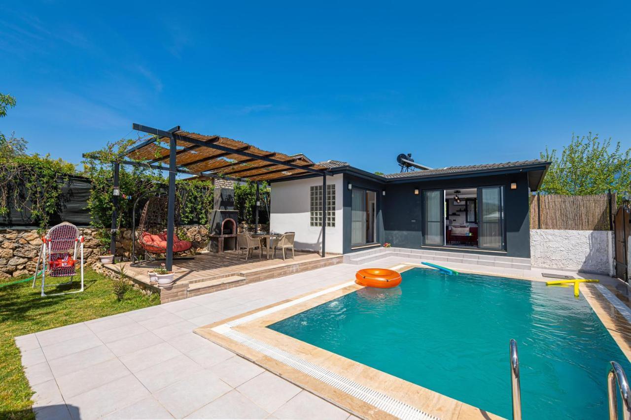 Murphy Villa *