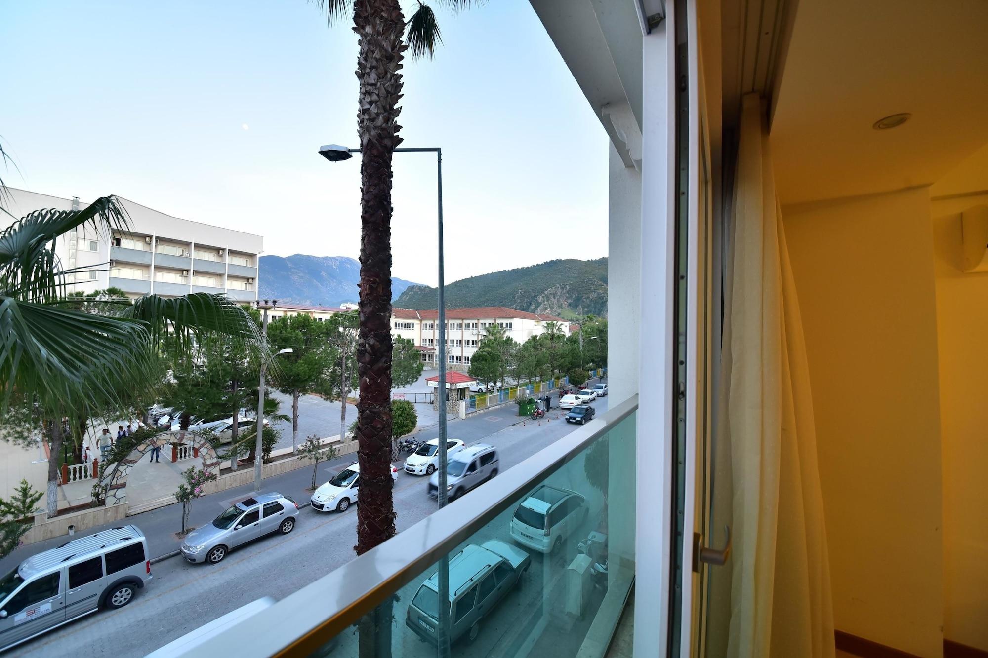 Yeniceri Otel 3*