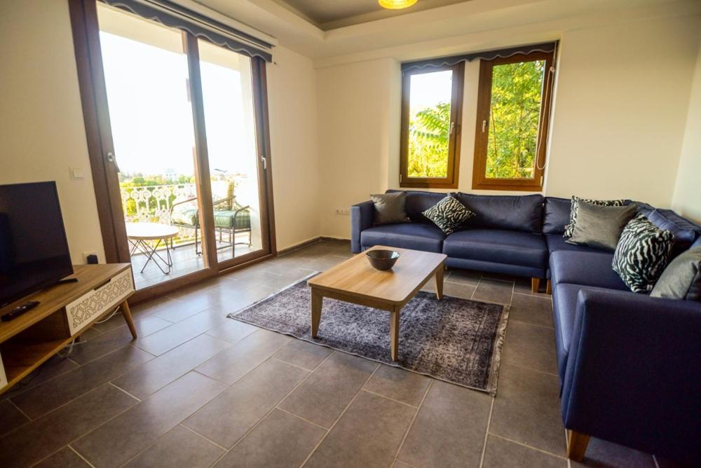 Apartment View B2 *