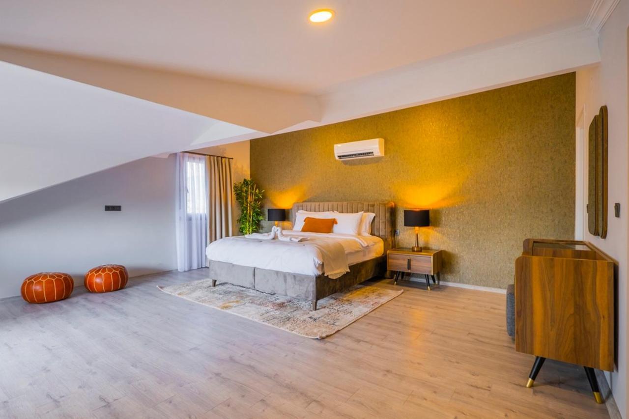 Fethiyede Denize Yakin Super Luks Villa *