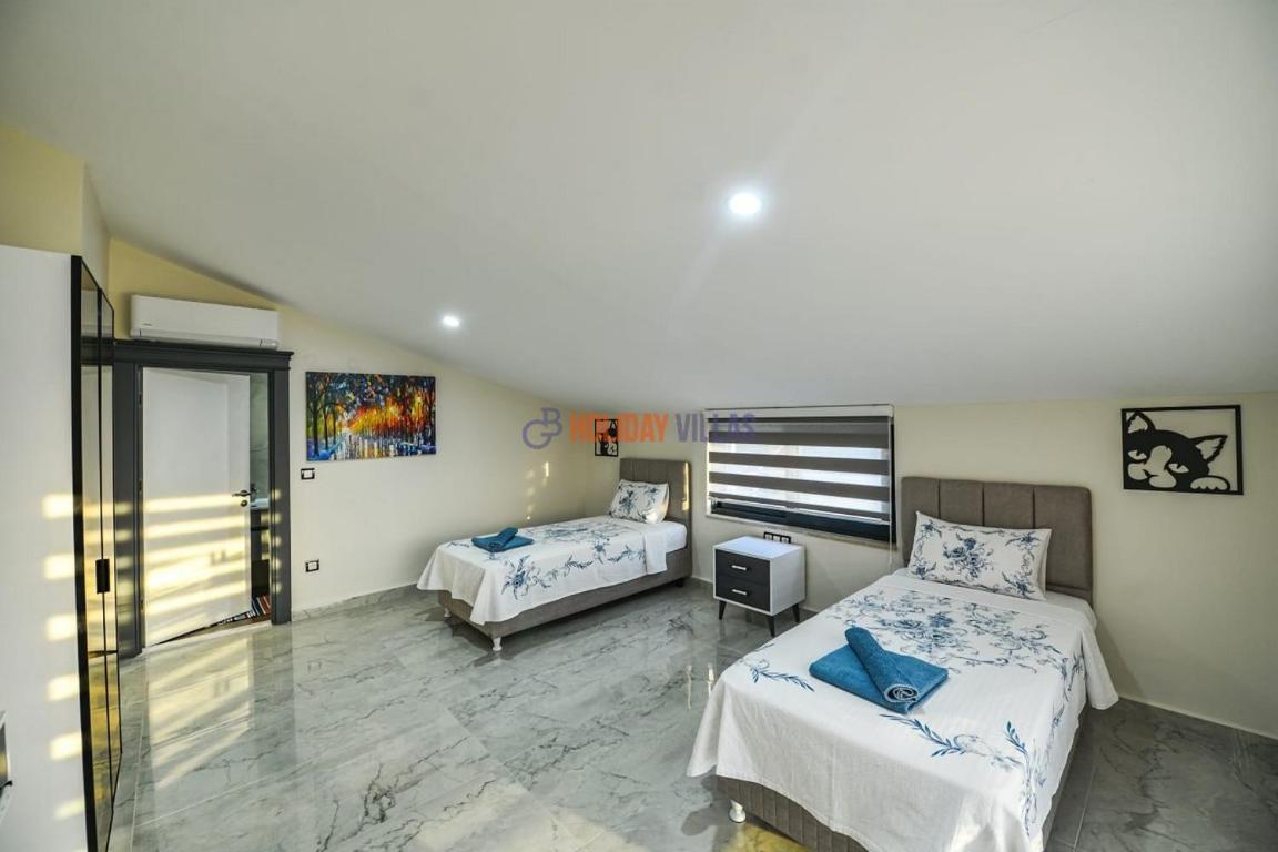 Sea Esta 5 *