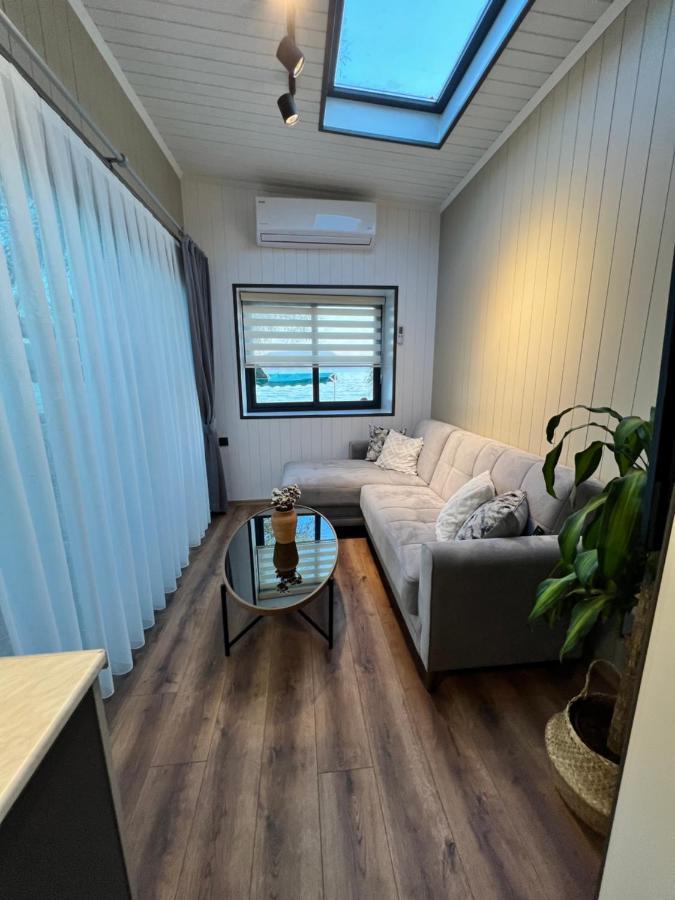 Apartment Calis Tiny House *