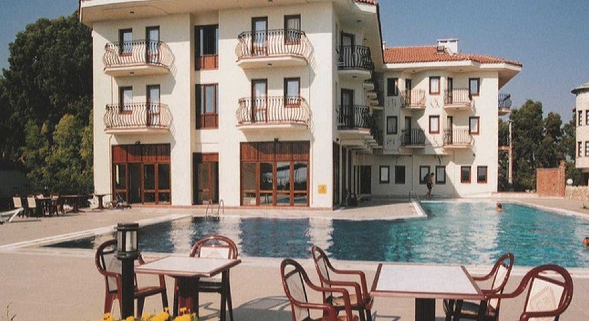 Area Hotel 3*