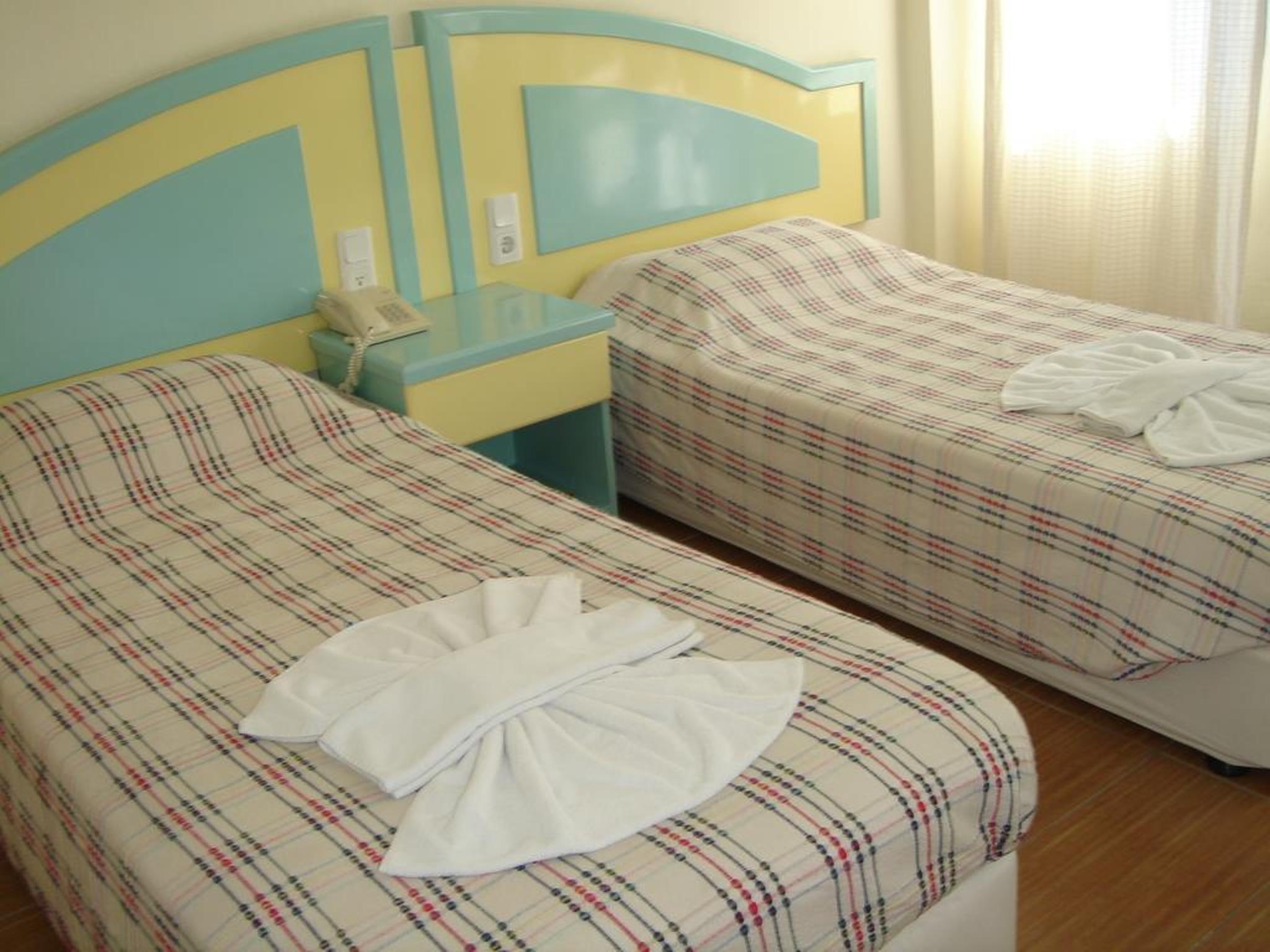 Hotel Bezay 2*