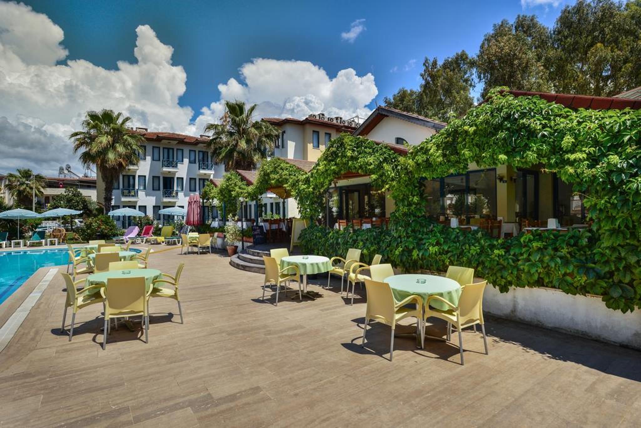 Bezay Hotel