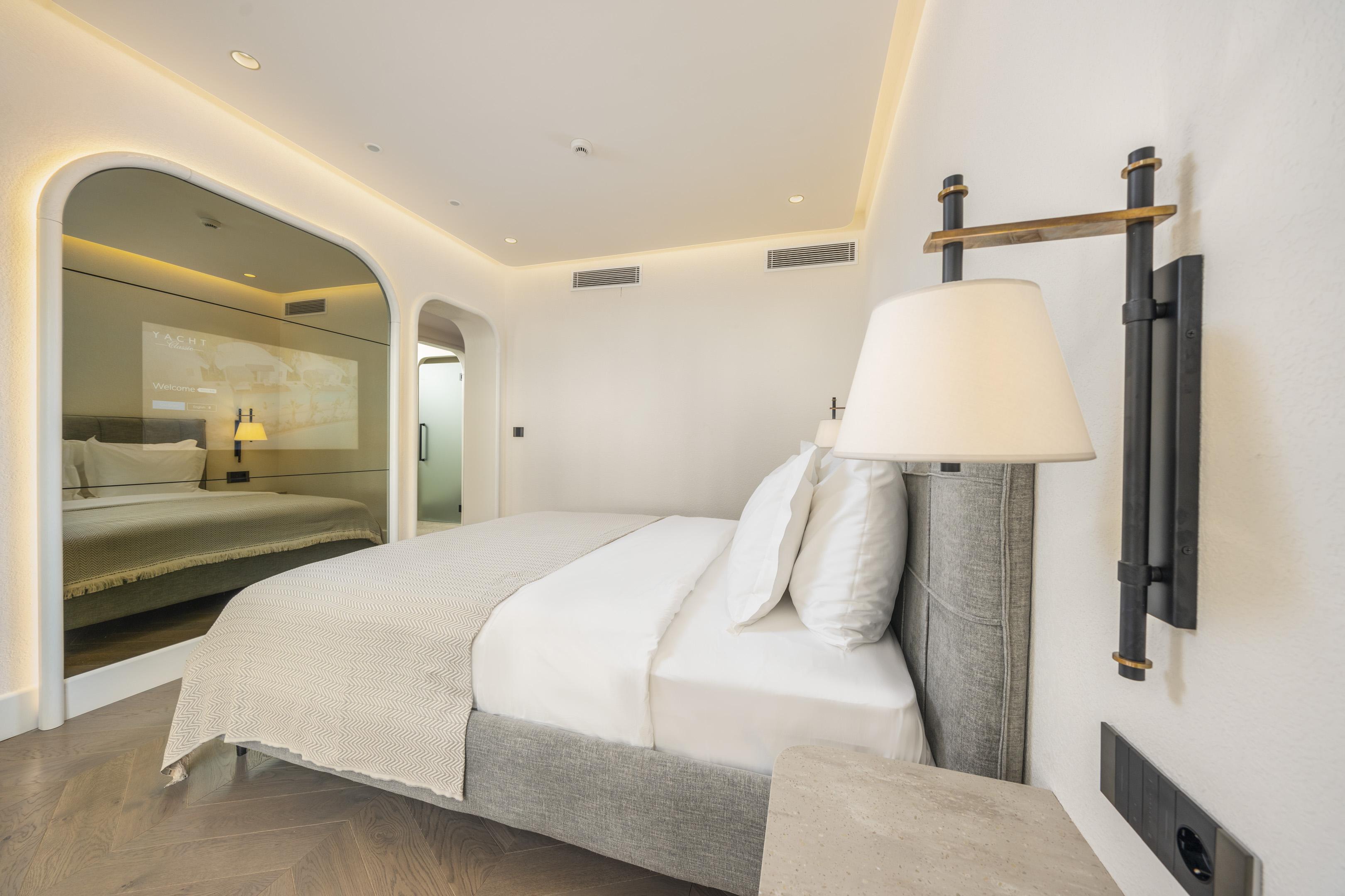 Yacht Classic - Boutique Class Otel 4*