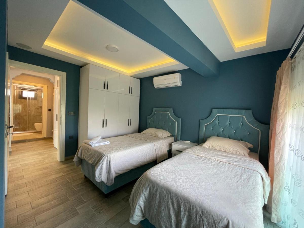 X Aparthotel