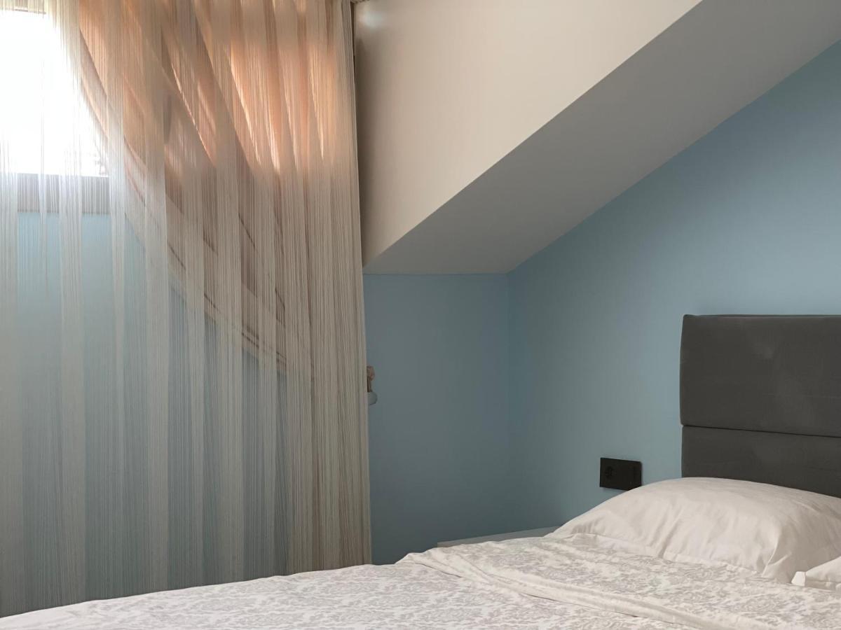 Aparthotel X