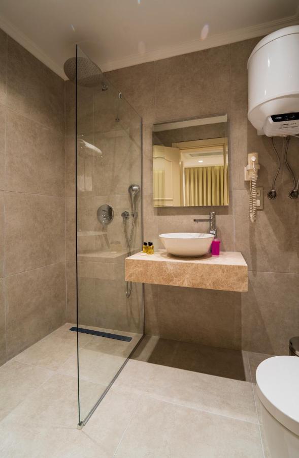 Rooms365 Hotel *