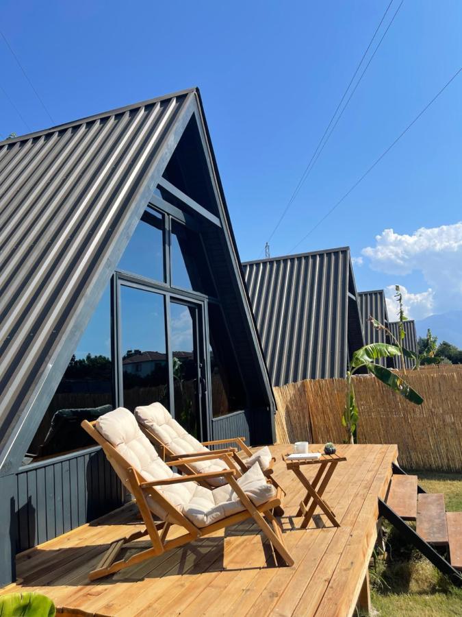 Heaven Bungalow *